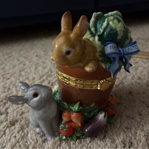 Source Unknown Multicolor Porcelain Bunny and Garden Trinket Box